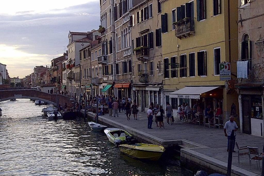 Charming House In Venice Apartment Exterior photo